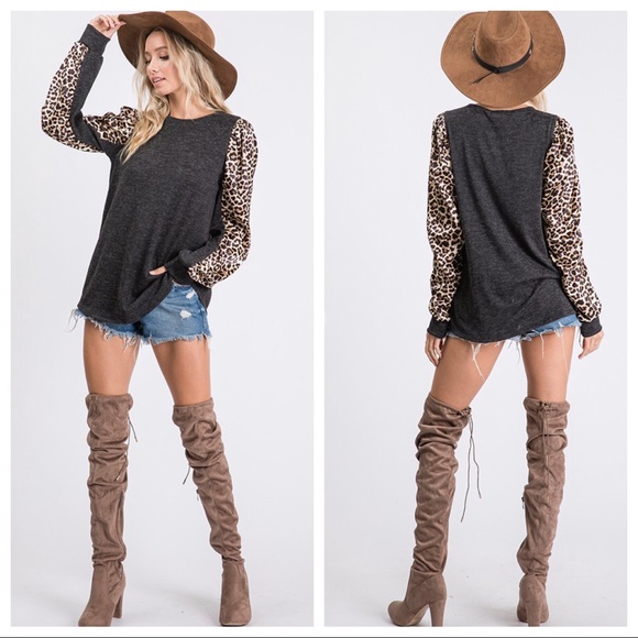 Fabulous Animal print sleeve color block top - Picture 4 of 5